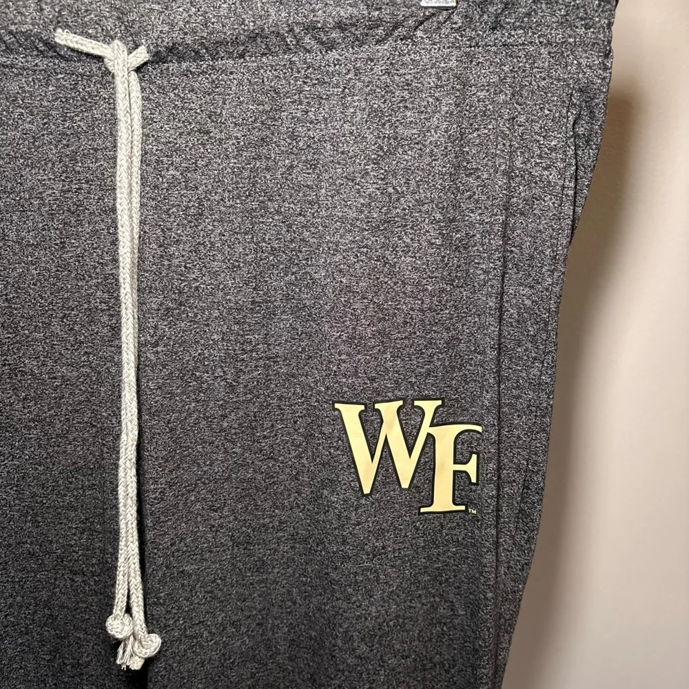 Women’s Gray Sweatpants & Joggers XL with Gold WF‎ Logo